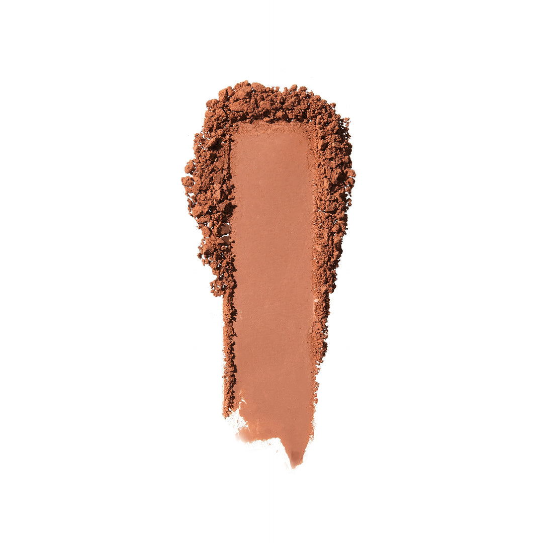 Beaming watercolor blush that adds delicate glow to cheeks.