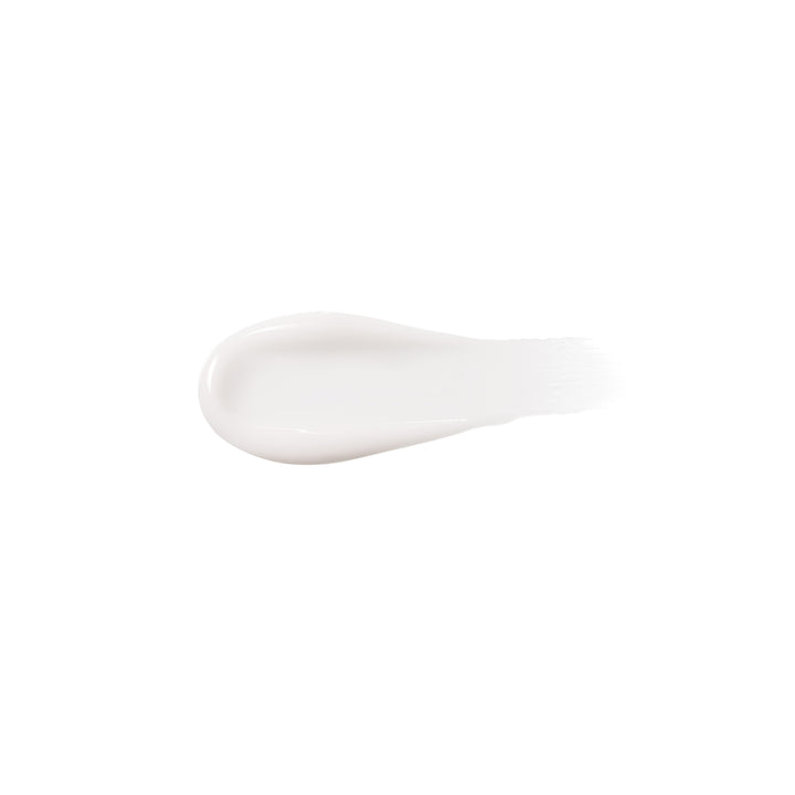 A blurring primer with a moist essence texture that fills skin with moisture and turns skin texture smooth.